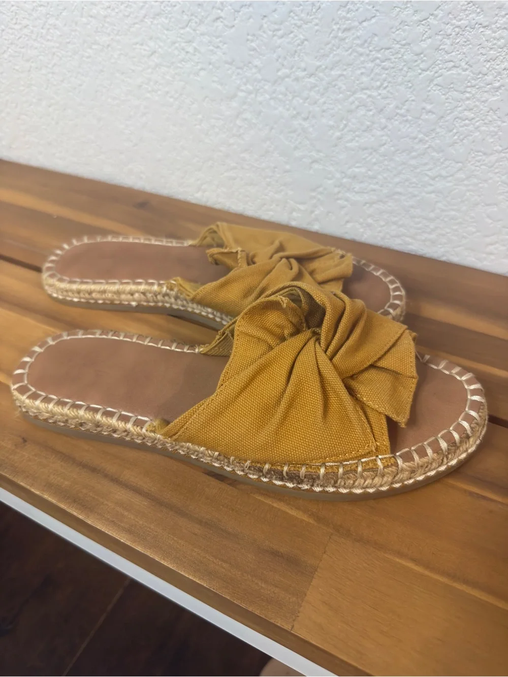 Universal Thread slip espadrille